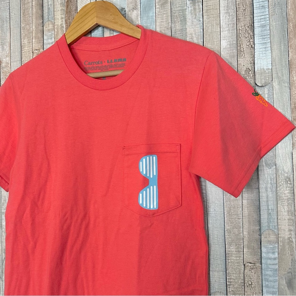 Anwar Carrots x L.L.A.M.A. S Salmon‎ Pink Llama Shades Sunglasses Tee T-Shirt
